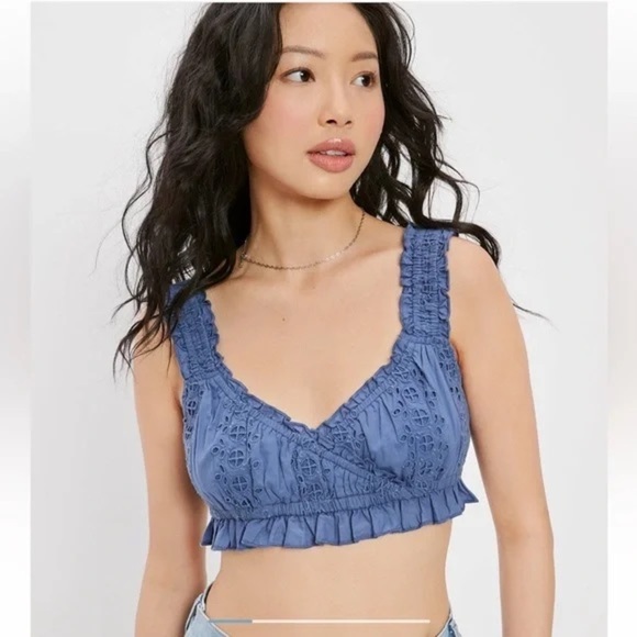 American Eagle Outfitters Blue Ruffled Crop Tank Top - Picture 1 of 7